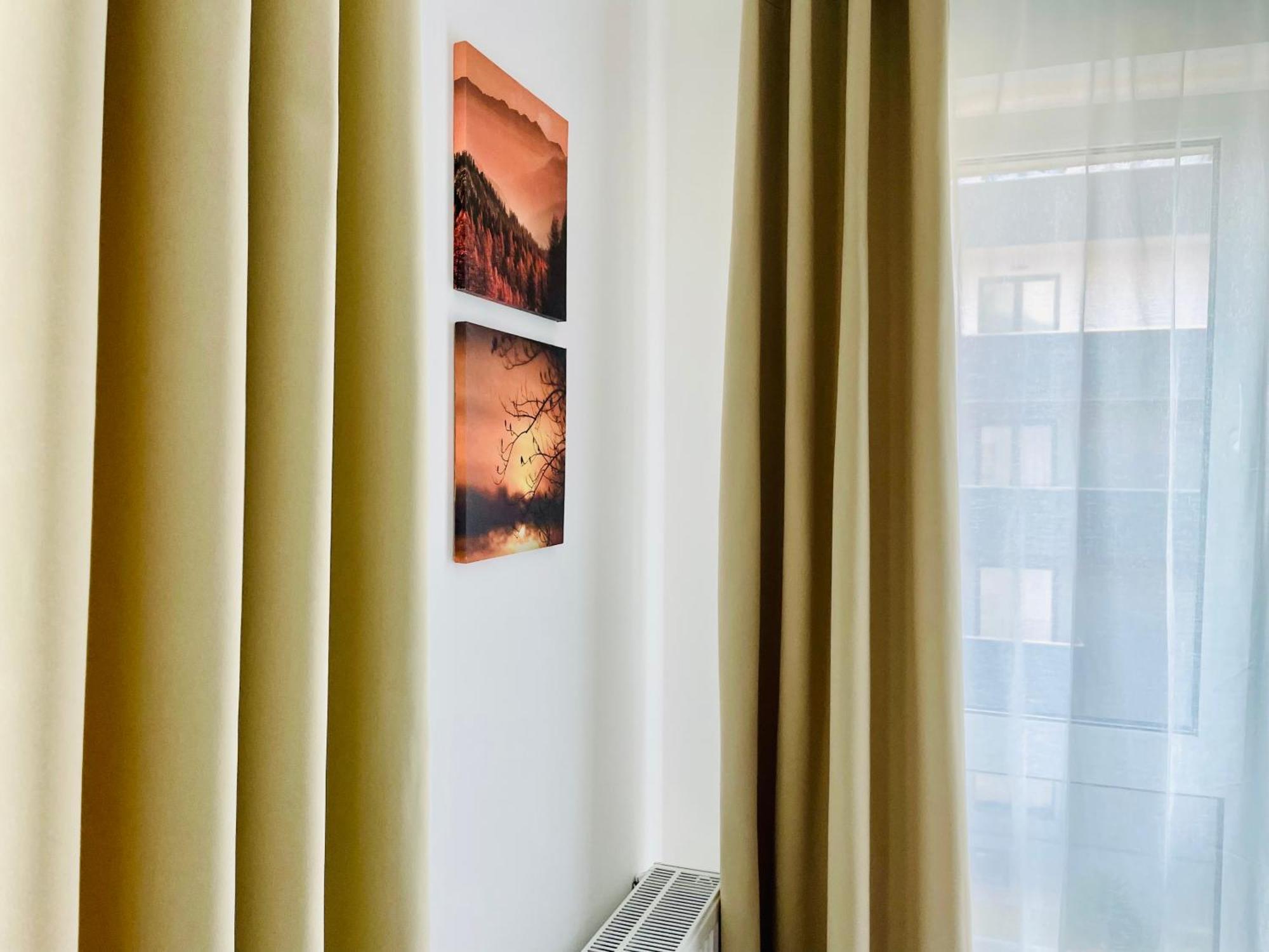 Montsee Brasov Appartement Buitenkant foto